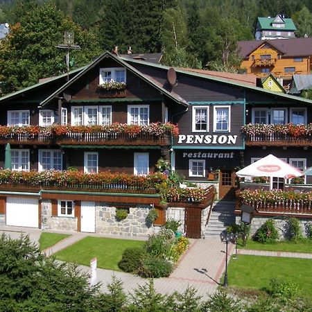 Pension Svycarsky Dum ชปินด์เลอรูฟ มลิน ภายนอก รูปภาพ
